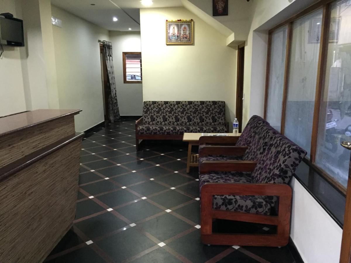 Hotel Suprabath Towers Tirupati Esterno foto