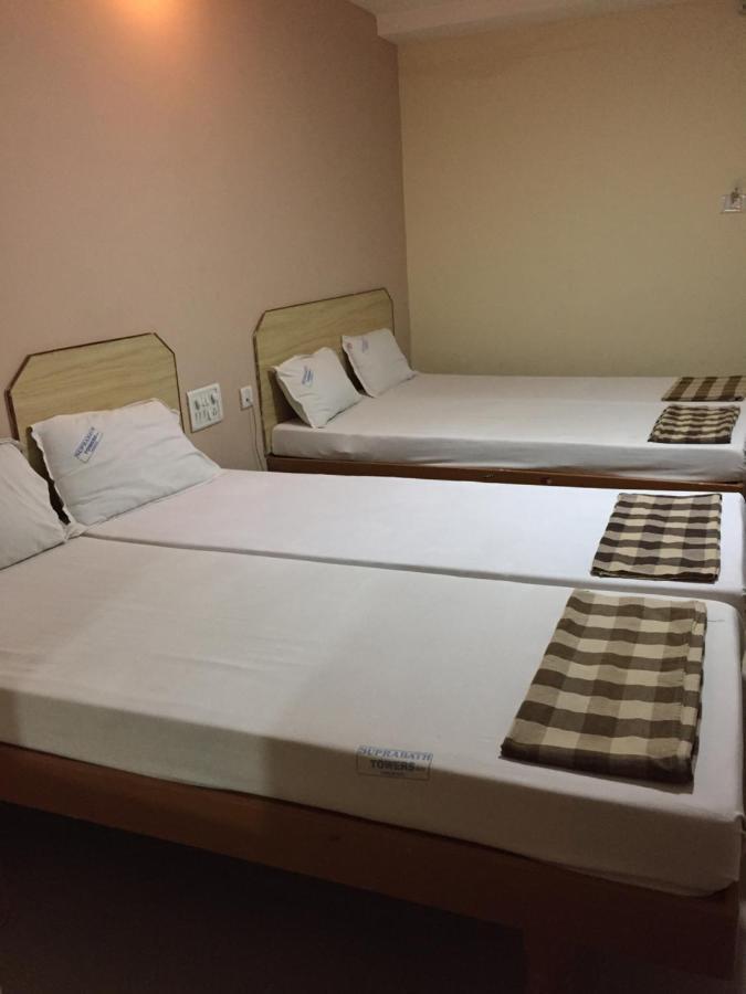 Hotel Suprabath Towers Tirupati Esterno foto